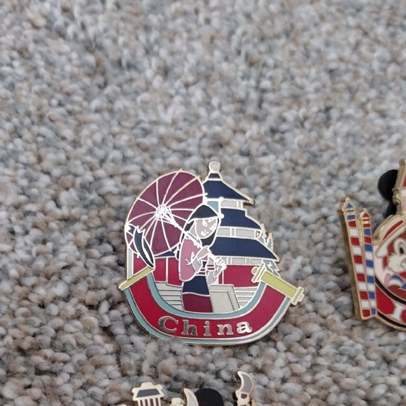 Epcot Center World Showcase Collector Pins - Picture 2 of 13